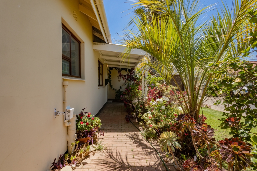 3 Bedroom Property for Sale in Somerset Park Western Cape